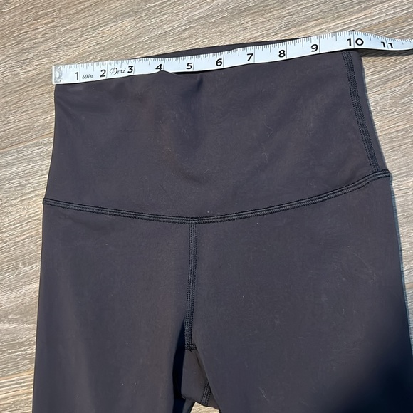Lululemon Wunder Train High-Rise Crop 23" - Black - Size 2 - Picture 13 of 15
